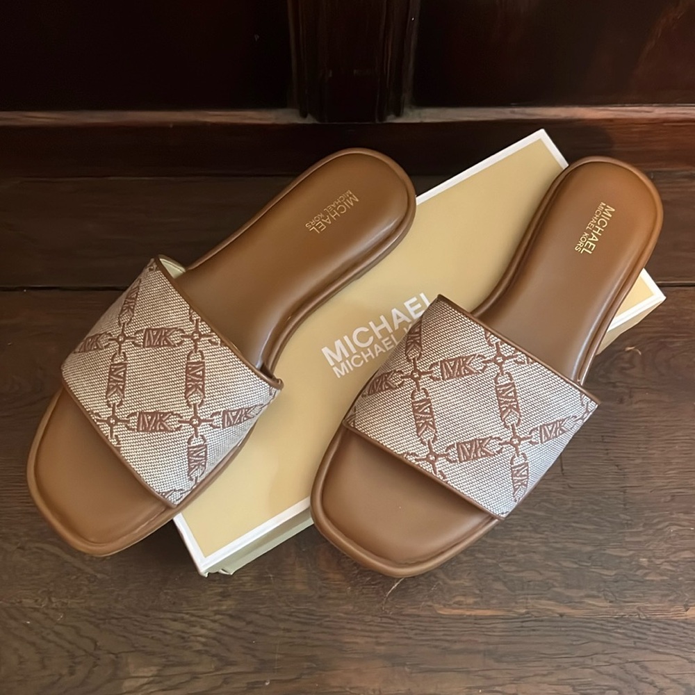Michael Kors Women’s Hayworth Logo Slide Sandals
